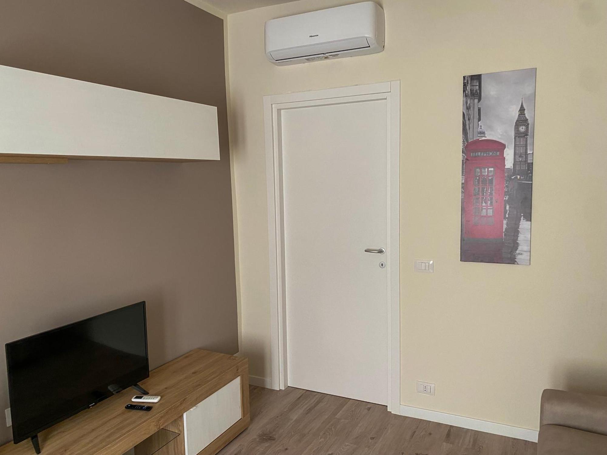Appartamento Anna - Comfort E Stile In Centro Storico Imola Luaran gambar